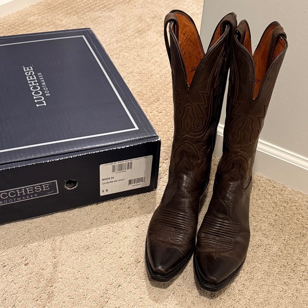 Lucchese Savannah Women’s Boot in Chocolate